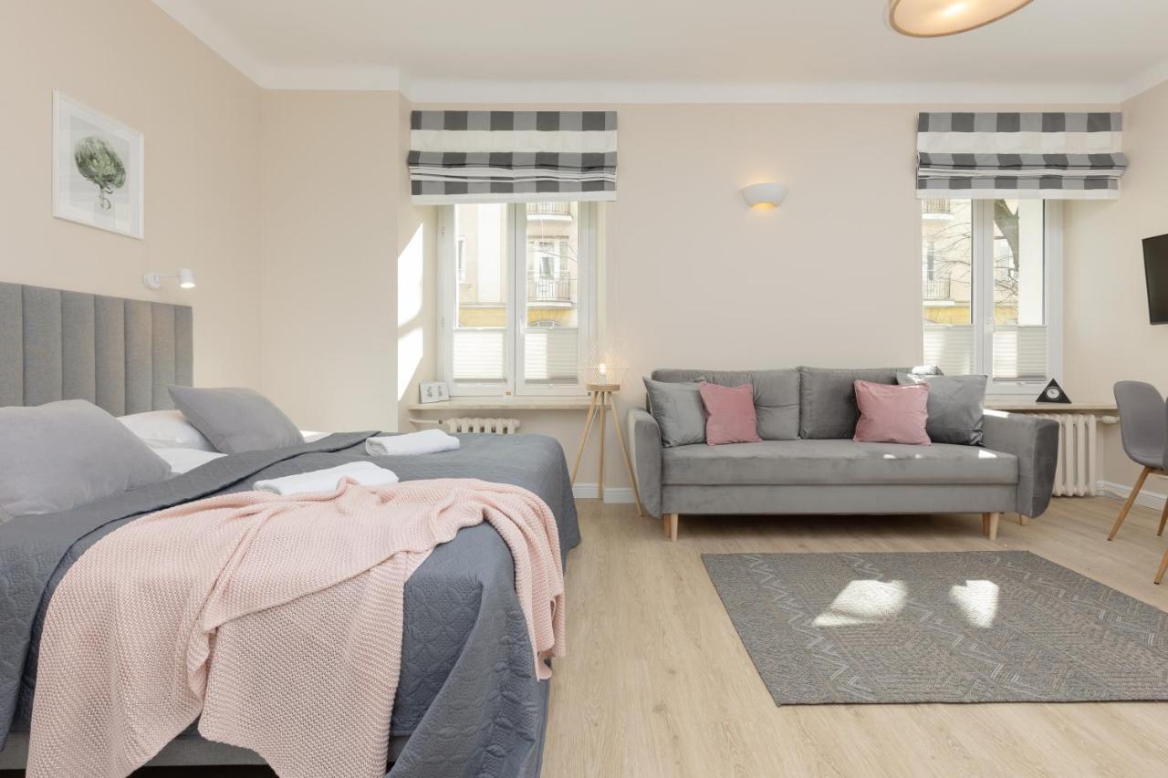 Filtrowa Luxurious Apartments Stara Ochota By Noclegi Renters Varsó Kültér fotó