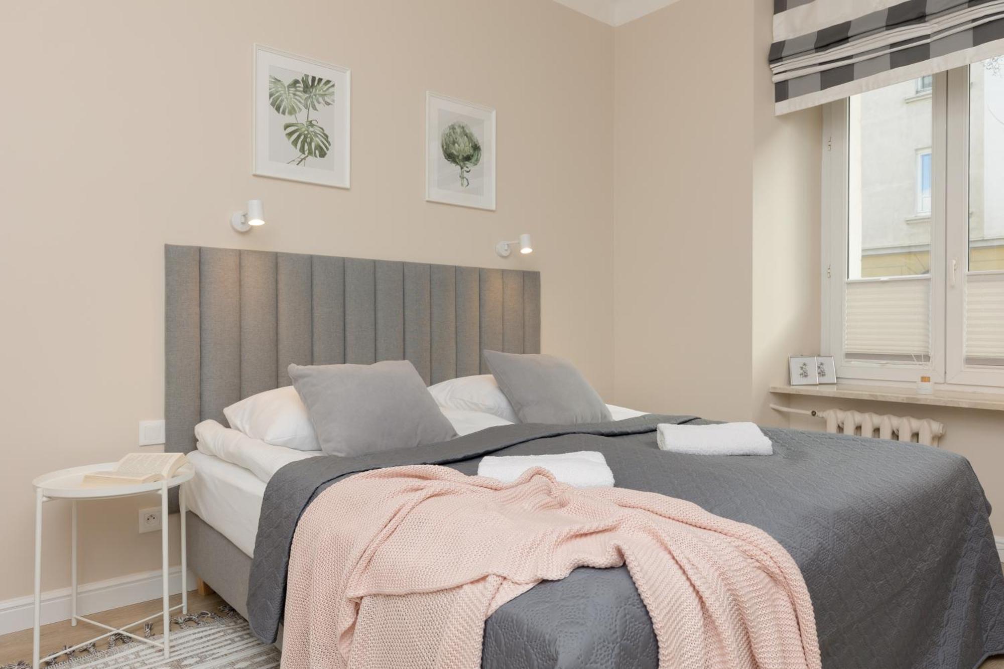 Filtrowa Luxurious Apartments Stara Ochota By Noclegi Renters Varsó Kültér fotó