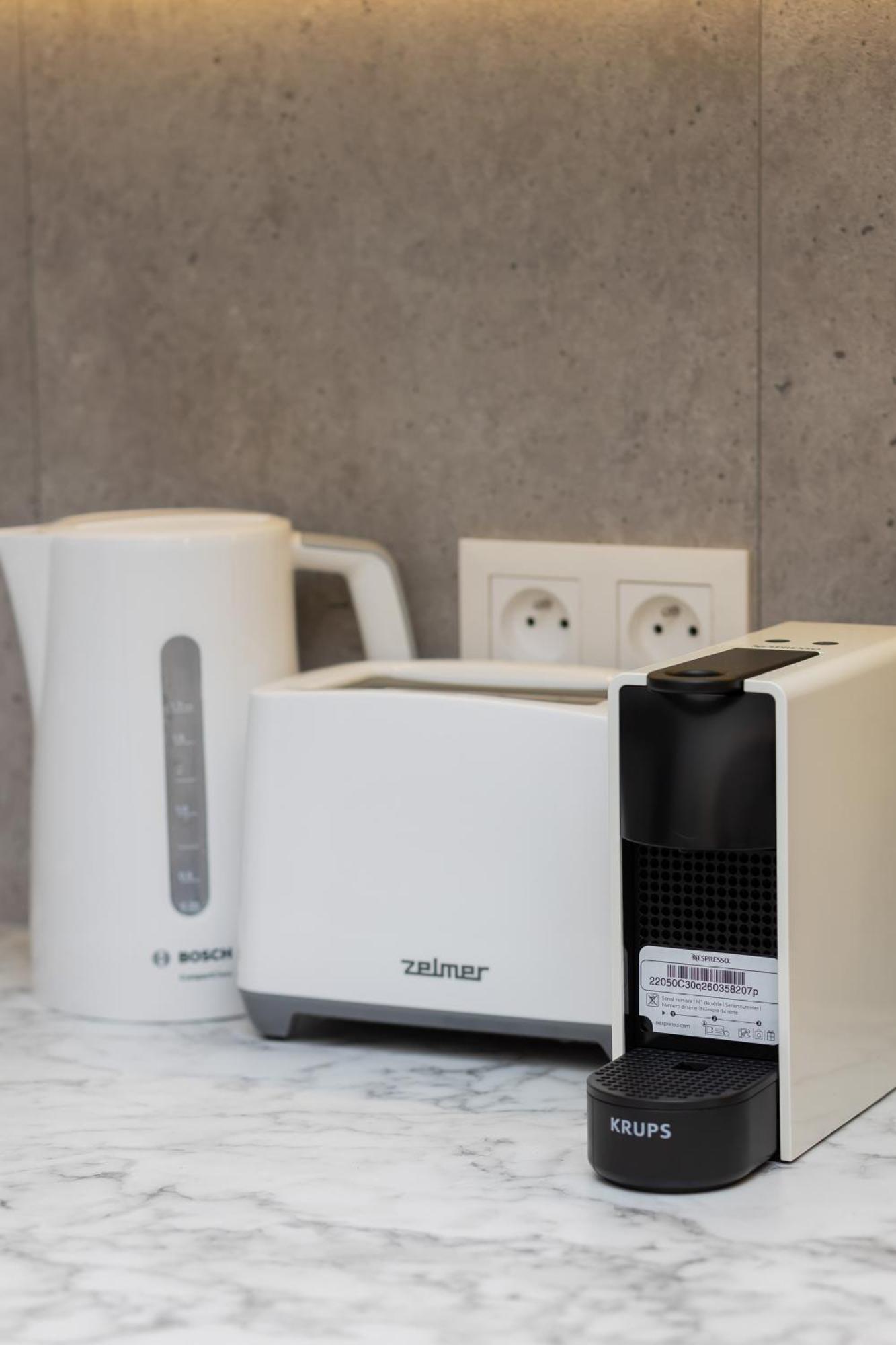 Filtrowa Luxurious Apartments Stara Ochota By Noclegi Renters Varsó Kültér fotó